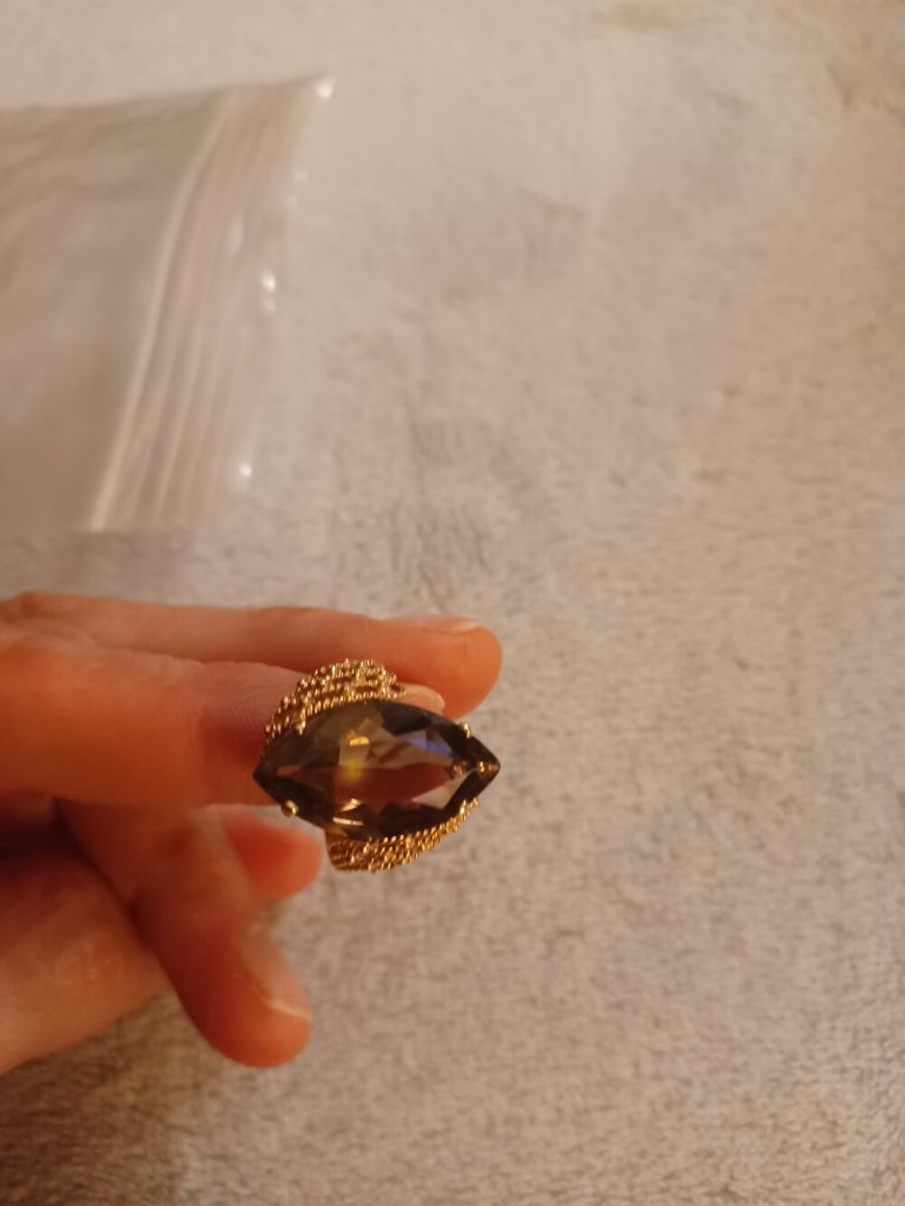 10k YG And Topaz Ring - Picture 5 of 8